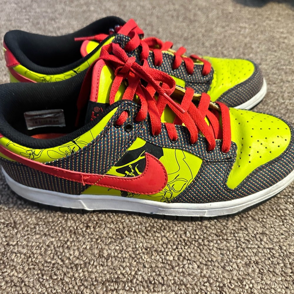 Woman’s Nike Shoes